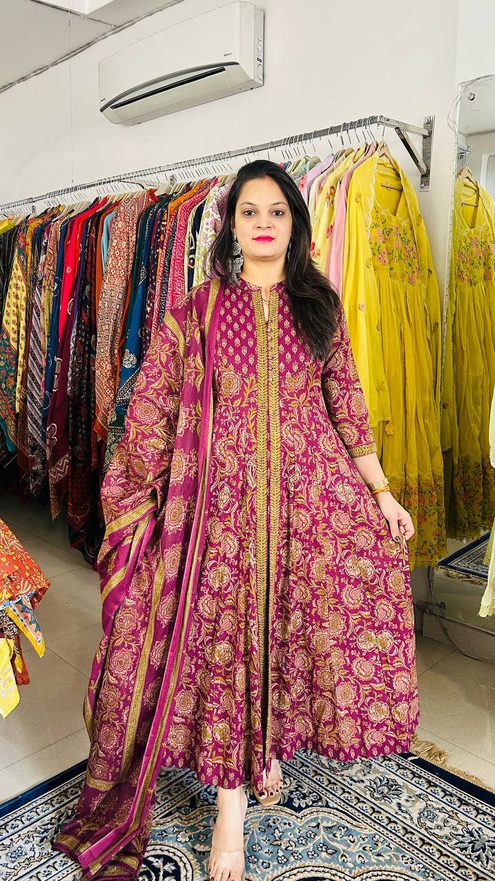 New Launch Mul Cotton Front Cut Kurti