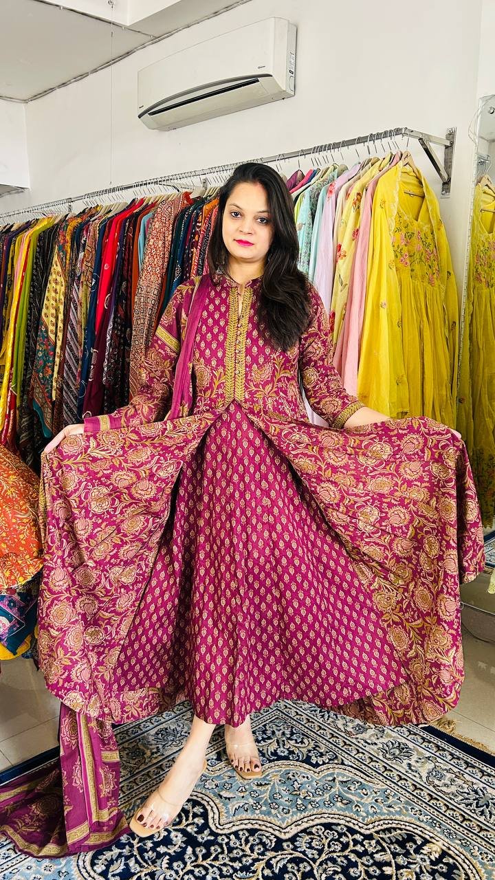 New Launch Mul Cotton Front Cut Kurti